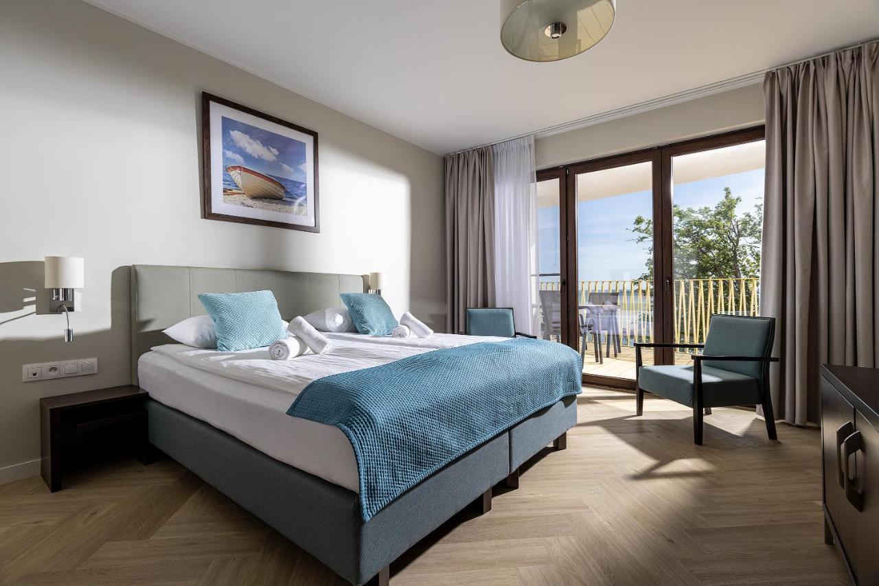 Hotel Meridian Chalupy Luaran gambar