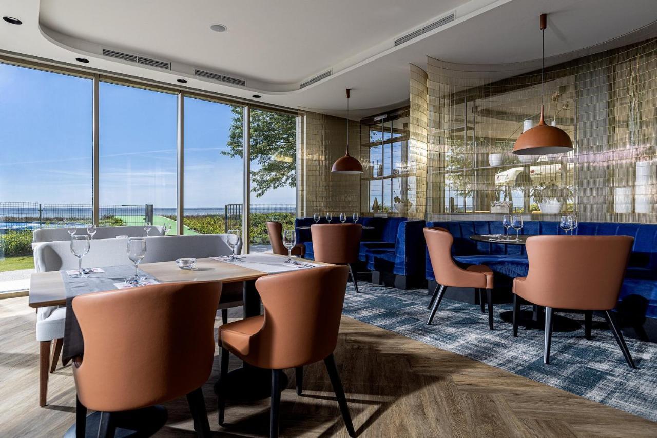 Hotel Meridian Chalupy Luaran gambar