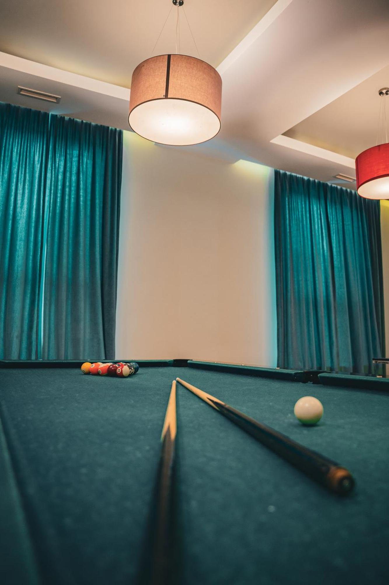 Hotel Meridian Chalupy Luaran gambar