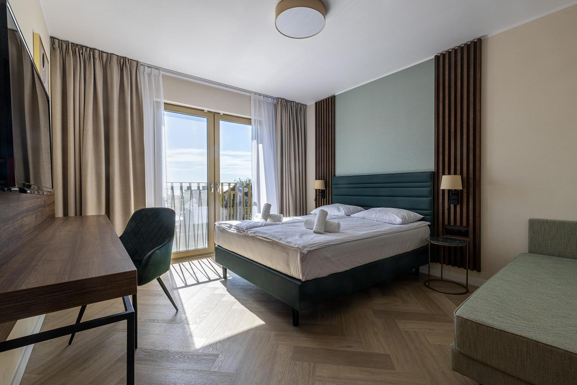 Hotel Meridian Chalupy Luaran gambar